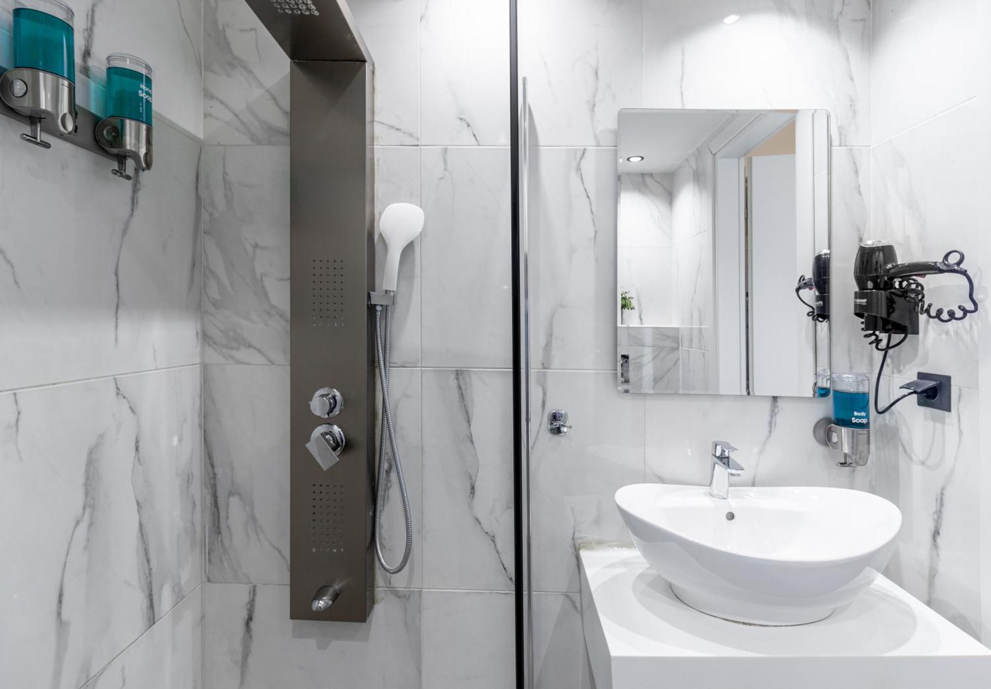 Raise Thessaloniki Avocado Suites Ngoại thất bức ảnh
